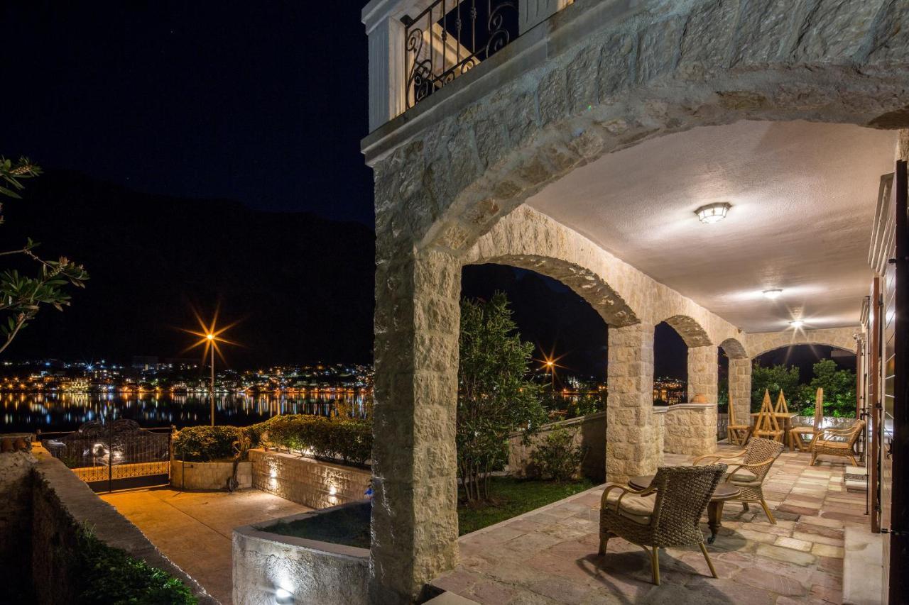 Palazzo Banicevic Luxury Rooms Kotor Exteriér fotografie